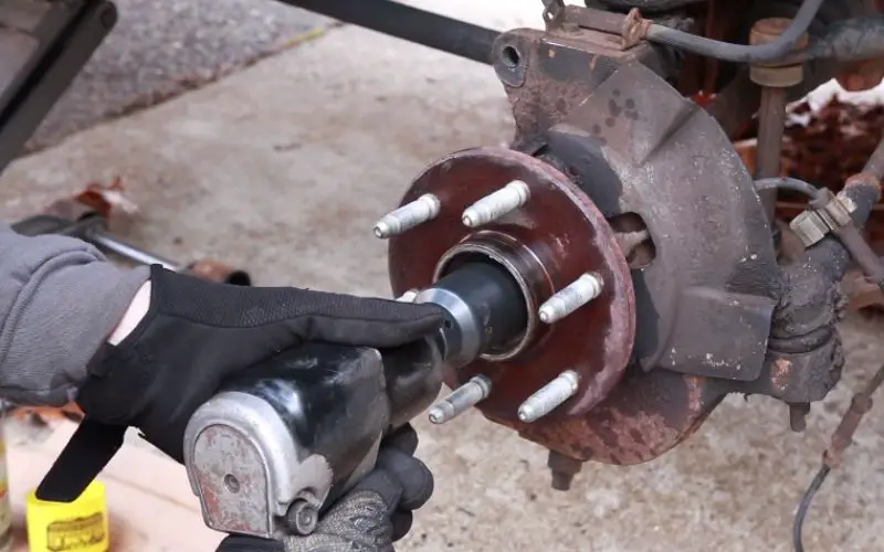 How To Replace Front Wheel Bearing Chevy Silverado 4x4?